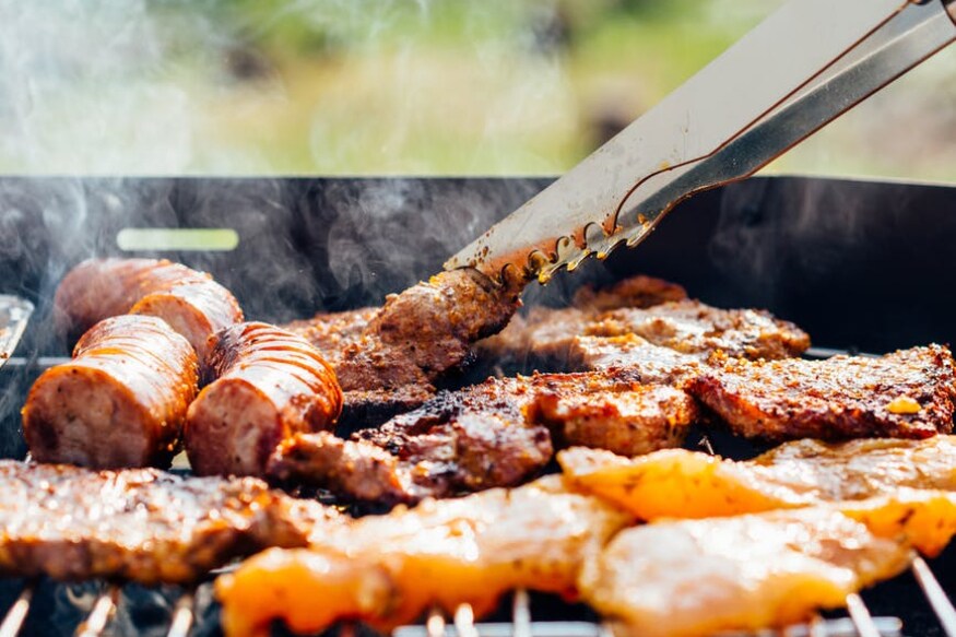 cancer, meat, red meat, processed meat, meat cancer, colon cancer, causes of cancer, does meat cause cancer, colorectal cancer, does red meat cause cancer, meat causes cancer, grilled meat cancer, క్యాన్సర్, మాంసం తింటే క్యాన్సర్, క్యాన్సర్ కారకాలు, క్యాన్సర్ జాగ్రత్తలు