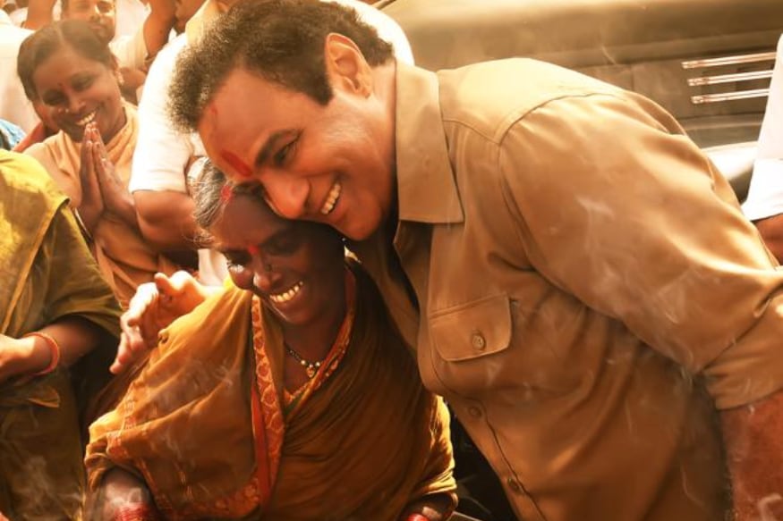 NTR Mahanayakudu Preview.. Balakrishna coming with more Emotional Content in NTR Biopic pk.. క‌థానాయ‌కుడు ఫ్లాప్ త‌ర్వాత మ‌హానాయ‌కుడు సినిమాపై నిజంగానే అంచ‌నాలు త‌గ్గిపోయాయి. కానీ ఈ చిత్రంతో క‌చ్చితంగా తానేంటో చూపిస్తానంటున్నాడు బాల‌య్య‌. మ‌రికొన్ని గంట‌ల్లో ఈ చిత్రం ప్రేక్ష‌కుల ముందుకు రానుంది. విడుద‌ల‌కు ఒక్క రోజు ముందే ఈ చిత్ర ప్రీమియ‌ర్ షో కూడా వేస్తున్నారు ద‌ర్శ‌క నిర్మాత‌లు. ntr mahanayakudu movie,ntr mahanayakudu preview,ntr mahanayakudu movie preview,ntr mahanayakudu premiere show AMB cinemas,ntr mahanayakudu movie review,ntr mahanayakudu movie release date,ntr mahanayakudu trailer review,ntr mahanayakudu distributors,ntr mahanayakudu buyers,Balakrishna to compensate NTR Kathanayakudu losses,balakrishna ntr biopic,kathanayakudu collections,ntr kathanayakudu mahanayakudu,telugu cinema,krish balakrishna,ఎన్టీఆర్ మహానాయకుడు అంచనాలు,ఎన్టీఆర్ మహానాయకుడు ప్రివ్యూ,ఎన్టీఆర్ మహానాయకుడు ప్రీమియర్ షో,ఎన్టీఆర్ మహానాయకుడుపై తగ్గిన అంచనాలు,ఎన్టీఆర్ మహానాయకుడు సెన్సార్,ఎన్టీఆర్ మహానాయకుడు సెన్సార్ రివ్యూ,ఎన్టీఆర్ కథానాయకుడు,ఎన్టీఆర్ మహానాయకుడు ప్రీమియర్ షో,కథానాయకుడు నష్టాలు,మహానాయకుడు సినిమాను ఉచితంగా ఇస్తున్న బాలయ్య,బయ్యర్లకు మహానాయకుడు ఉచితం, రైట్స్ ఉచితంగా ఇస్తున్న బాలకృష్ణ, మహానాయకుడు నష్టాలు,కథానాయకుడు మహానాయకుడు,ఎన్టీఆర్ బయోపిక్,తెలుగు సినిమా