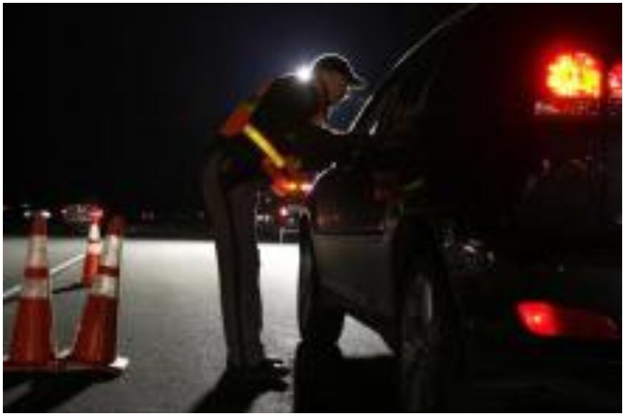 drunken woman, drunken woman in hyderabad, drunken woman cases, drunken woman cases in telangana. drunk and drive cases, drunk and drive cases in hyderabad, డ్రంక్ అండ్ డ్రైవ్, డ్రంక్ అండ్ డ్రైవ్ కేసులు, హైదరాబాద్లో డ్రంక్ అండ్ డ్రైవ్, హైదరాబాద్లో డ్రంక్ అండ్ డ్రైవ్ కేసులు, డ్రంక్ అండ్ డ్రైవ్ మహిళ హంగామా,