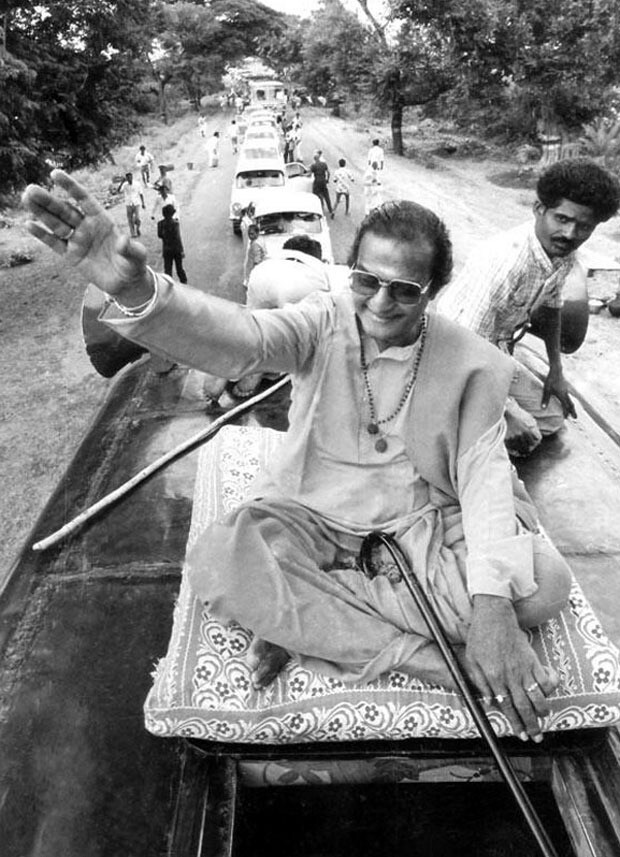 How Cinema Actors Turn into politics Like NTR,Chiranjeevi,Balakirshna,Pawan kalyan,IPL,IPL 2019,jabardasth comedy show,nagababu,Andhra Pradesh News,Telangana News,Andhra pradesh Politics,Telangana Politics,NTR,chiranjeevi amitabh bachchan shatrugan sinha politics,Rajini kanth kamal haasan khushbu nagma politics,Senior NTR Telangana Politics,NTR Andhra Pradesh politics,Chiranjeevi Telangana Politics,Pawan kalyan Telangana politics,Chiranjeevi Andhra pradesh Politics,Pawan Kalyan Andhra pradesh Politics,iNTR Chiranjeevi Pawan Kalyan Telangana Andhra pradesh Politics,TDP,Janasena,Prajarajyam,ఎన్టీఆర్,సీనియర్ ఎన్టీఆర్ ఎన్టీఆర్ తెలంగాణ పాలిటిక్స్,చిరంజీవి తెలంగాణ పాలిటిక్స్,చిరంజీవి ఆంధ్రప్రదేశ్ పాలిటిక్స్,ఎన్టీఆర్ ఆంధ్ర ప్రదేశ్ పాలిటిక్స్,పవన్ కళ్యాణ్ తెలంగాణ పాలిటిక్స్,బాలకృష్ణ టీడీపీ తెలుగు దేశం,ఎన్టీఆర్,పవన్ కళ్యాణ్ ఆంధ్రప్రదేశ్ పాలిటిక్స్,జబర్ధస్త్ రోజా,విజయశాంతి,బాబు మోహన్,కోట శ్రీనివాస రావు పాలిటిక్స్,అమితాబ్ బచ్చన్ పాలిటిక్స్,శతృఘ్న సిన్హా స్మృతి ఇరానీ మూన్ మూన్ సేన్ పాలిటిక్స్, దేవానంద్,కమల్ హాసన్ రజినీకాంత్ ఎమ్జీఆర్ శివాజీ గణేషణ్ కార్తీక్,సునీల్ దత్,ఎన్టీఆర్ చిరంజీవి పవన్ కళ్యాణ్ తెలంగాణ ఆంధ్రప్రదేశ్ పాలిటిక్స్,టాలీవుడ్ న్యూస్,తెలుగు సినిమా, tollywood News,Telugu cinema