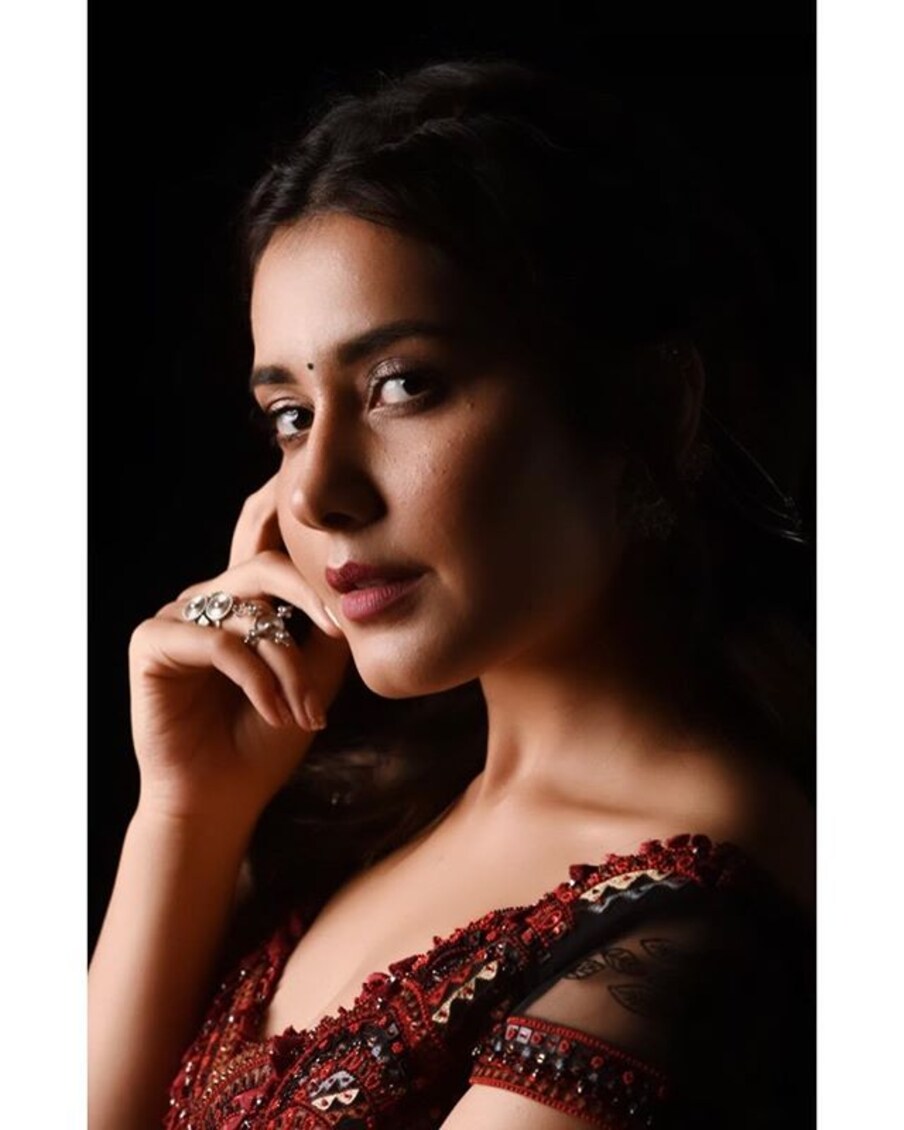  రాశీఖన్నా లేటెస్ట్ ఫోటోస్ Photo: Instagram/raashikhannaoffl