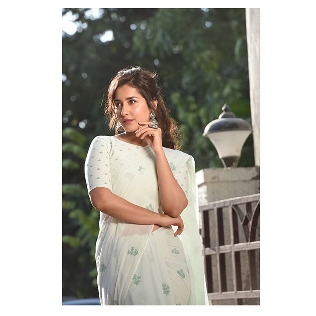రాశీ ఖన్నా లేటెస్ట్ ఫోటోస్ Photo: Instagram/raashikhannaoffl