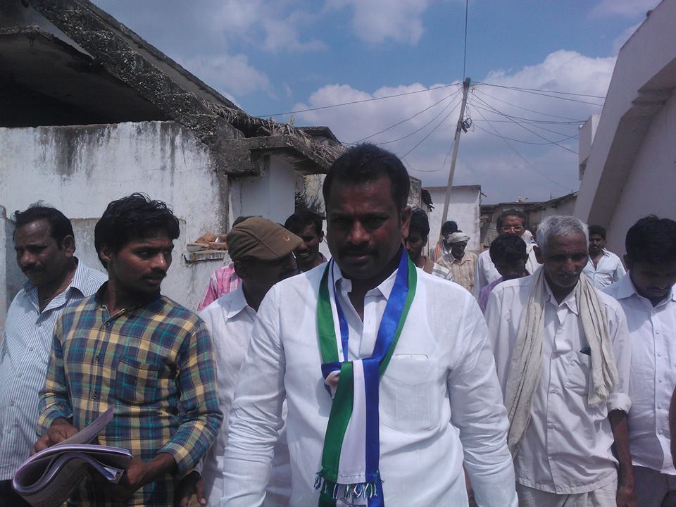 Andhra pradesh, Andhra Pradesh news, Kanigiri constituency ground report, tdp, ysrcp, mukku ugra narasimhareddy, burra madhusudhan Yadav, prakasam district, ఆంధ్రప్రదేశ్, ఆంధ్రప్రదేశ్ వార్తలు, కనిగిరి నియోజకవర్గం గ్రౌండ్ రిపోర్ట్, టీడీపీ, వైసీపీ, ముక్కు ఉగ్ర నరసింహారెడ్డి, బుర్రా మధుసూదన్ యాదవ్, ప్రకాశం జిల్లా