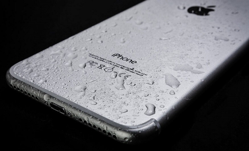 Water-resistant smartphone, Waterproof smartphone, splashproof smartphone, smartphone ip rating, IP 67 smartphones, IP 68 smartphones, list of waterproof smartphones, smartphone service, wet smartphones, వాటర్ప్రూఫ్ స్మార్ట్ఫోన్, వాటర్ రెసిస్టెంట్ స్మార్ట్ఫోన్, స్ప్లాష్ ప్రూఫ్ స్మార్ట్ఫోన్, ఐపీ 67 స్మార్ట్ఫోన్, ఐపీ 68 స్మార్ట్ఫోన్