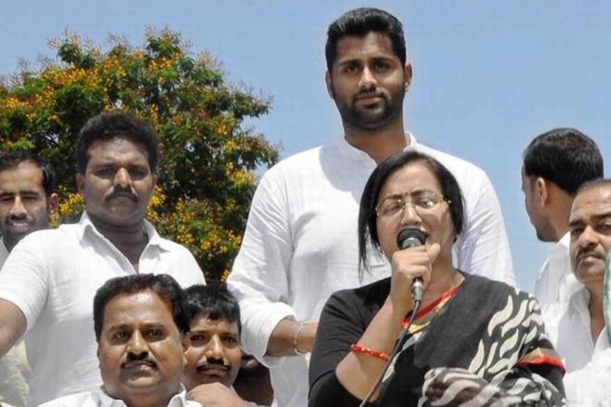 Will Sumalatha Ambarish defeat karnataka cm kumaraswamy son nikhil gowda in mandya lok sabha seat,sumalatha ambarish,sumalatha,sumalatha ambareesh,sumalatha speech,sumalatha mandya,sumalatha latest news,exit polls,exit poll survey,sumalatha win in mandya lok sabha seat,sumalatha election,sumalatha politics,actress sumalatha,sumalatha ambareesh son,sumalatha ambarish latest news,sumalatha ambreesh,sumalatha ambareesh on kumaraswamy,sumalatha campaign,sumalatha about ambareesh,sumalatha ambareesh shopping,sumalatha ambareesh on nikhil,sumalatha ambareesh on ambareesh,sumalatha family,sumalatha,sumalatha ambareesh,sumalatha mandya,nikhil kumaraswamy,mandya,mandya election,sumalatha in mandya,devegowda,nikhil kumar,nikhil,mandya politics,mandya lok sabha election,sumalatha vs nikhil,mandya lok sabha,mandya election sumalatha,mandya lokasabha,sumalatha ambarish,mandya seat,mandya news,mandya yash,sumalatha v/s jds for mandya,nikhil vs sumalatha,sumalatha mandya election,mandya congress leaders, లోక్సభ ఎన్నికలు 2019, కర్ణాటక లోక్సభ ఎన్నికలు, మాండ్యా లోక్సభ నియోజకవర్గం, సుమలత వర్సెస్ నిఖిల్ గౌడ, మాండ్యాలో కాంగ్రెస్ వర్సెస్ జేడీఎస్,ఎగ్జిట్ పోల్స్,కర్ణాటక లోక్సభ ఎన్నికల ఫలితాలు,