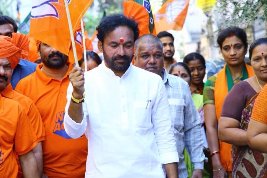 bjp ex mla kishan reddy gets another warning call from unknown person, బీజేపీ మాజీ ఎమ్మెల్యే, సికింద్రాబాద్ బీజేపీ ఎంపీ అభ్యర్థి కిషన్రెడ్డికి మరో బెదిరింపు కాల్ వచ్చింది. మంగళవారం రాత్రి 10 సమయంలో గుర్తు తెలియని వ్యక్తులు కిషన్రెడ్డికి ఫోన్ చేసి బెదిరించారు. నీ అంతుచూస్తానంటూ హెచ్చరించాడు. దాంతో కాచిగూడ పోలీసులను ఆశ్రయించి ఫిర్యాదుచేశారు కిషన్ రెడ్డి.