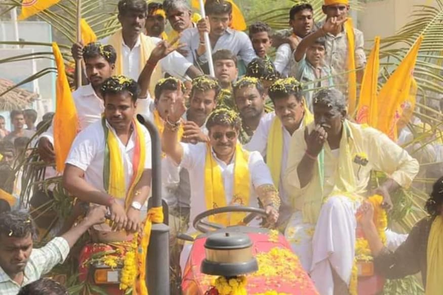 Tollywood heroes balakrishna pawan kalyan confused his fans due to this way,balakrishna,pawan kalyan,balarishna pawan kalyan,balayya,nbk,chiranjeevi,chiru,balakrishna politics,pawan kalyan politics,balakrishna not interested politics,pawan kalyan instagram,pawan kalyan facebook,pawan kalyan twitter,balarkrishna facebook,balakrishna instagram,balakrishna twitter,balakrishna boyapati srinu movie,pawan kalyan vakeel saab movie,tollywood,andhra pradesh news,pawan kalyna janasena,pawan kalyan balakrishna janasena tdp,balakrishna tdp,chiranjeevi praja rajyam,బాలకృష్ణ,పవన్ కళ్యాణ్,బాలకృష్ణ పవన్ కళ్యాణ్,బాలయ్య,పవన్ కళ్యాణ్ జనసేన,బాలకృష్ణ టీడీపీ,Tollywood heroes balakrishna pawan kalyan confused his fans due to this way,balakrishna,pawan kalyan,balarishna pawan kalyan,balayya,nbk,chiranjeevi,chiru,balakrishna politics,pawan kalyan politics,balakrishna not interested politics,pawan kalyan instagram,pawan kalyan facebook,pawan kalyan twitter,balarkrishna facebook,balakrishna instagram,balakrishna twitter,balakrishna boyapati srinu movie,pawan kalyan vakeel saab movie,tollywood,andhra pradesh news,pawan kalyna janasena,pawan kalyan balakrishna janasena tdp,balakrishna tdp,chiranjeevi praja rajyam,బాలకృష్ణ,పవన్ కళ్యాణ్,బాలకృష్ణ పవన్ కళ్యాణ్,బాలయ్య,పవన్ కళ్యాణ్ జనసేన,బాలకృష్ణ టీడీపీ,