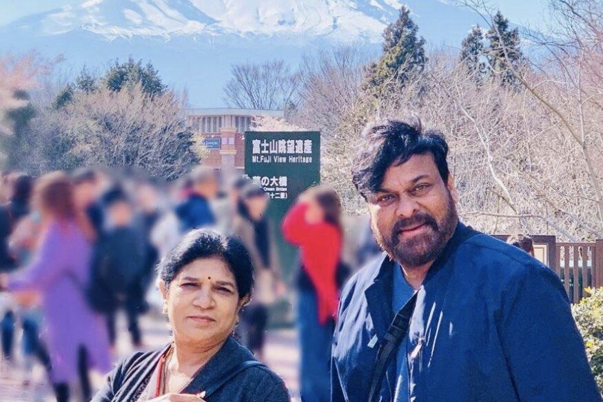 Chiranjeevi takes a small break from Sye Raa Narasimha Reddy Shooting and having some awesome time in Japan pk.. కొన్ని రోజులుగా రెస్ట్ లేకుండా షూటింగ్ చేస్తున్నాడు చిరంజీవి. 63 ఏళ్ల వయసులో ఎలాంటి అలుపు లేకుండా సైరా సినిమాతో బిజీగా ఉన్నాడు మెగాస్టార్. ఈ చిత్రంలో స్వాతంత్ర్య సమరయోధుడిగా నటిస్తున్నాడు చిరంజీవి. sye raa narasimha reddy,sye raa narasimha reddy twitter,sye raa narasimha reddy shooting,chiranjeevi twitter,sye raa narasimha reddy shooting in japan,sye raa japan schedule,chiranjeevi surekha,chiranjeevi surekha in japan,sye raa movie shooting,sye raa ram charan surender reddy,chiranjeevi unhappy with sye raa shooting,sye raa shooting break,telugu cinema,సైరా షూటింగ్,సైరా షూటింగ్ జపాన్,చిరంజీవి సురేఖ,జపాన్లో చిరంజీవి సురేఖ ఎంజాయ్,సైరా నరసింహా రెడ్డి షూటింగ్,తెలుగు సినిమా,రామ్ చరణ్ సురేందర్ రెడ్డి చిరంజీవి