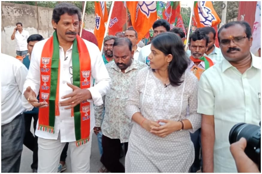 ఎన్నికల ప్రచారంలో వంగవీటి నరేంద్ర