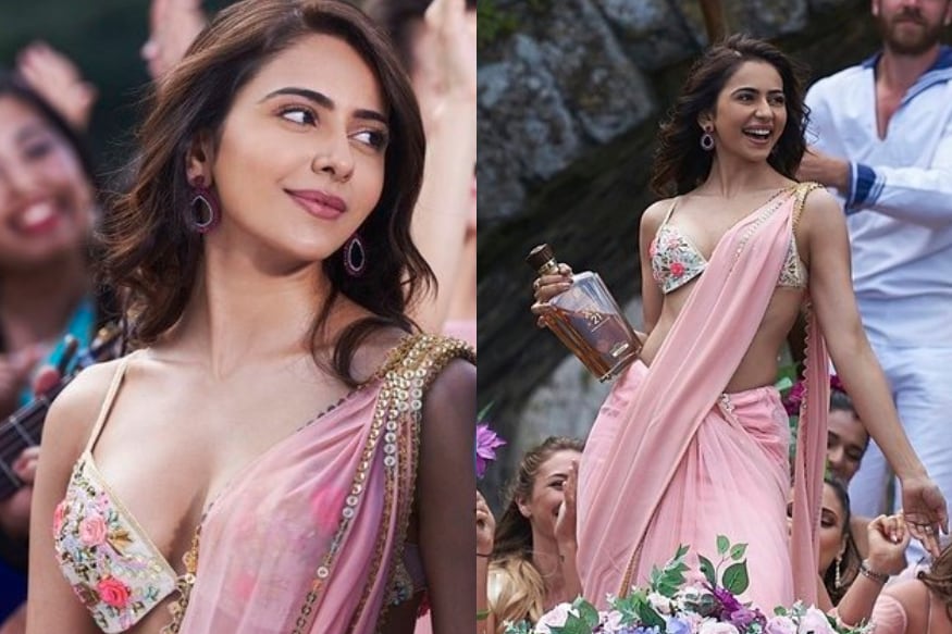 Rakul Preet Singh Interesting Comments on Marriage and opens about qualities of her Husband pk.. మీకు కాబోయే వాడు ఎలా ఉండాలి అంటూ అందంగా ఉండాలి.. ఇలా ఉండాలి.. అలా ఉండాలని చెబుతుంటారు అమ్మాయిలు. తమను ప్రేమగా చూసుకోవాలి.. తమతోనే ఉండాలి.. తమ గురించే ఆలోచించాలని ఇలా చాలా చెప్తుంటారు అమ్మాయిలు. rakul preet singh twitter,rakul preet singh instagram,rakul preet singh dede pyaar de movie,rakul preet singh ajay devgan,rakul preet singh,rakul preet,rakul preet singh marriage,rakul preet singh movies,rakul preet singh income,rakul preet singh affairs,rakul preet singh latest movie,actress rakul preet singh,rakul preeth singh marriage,rakul preet singh about her marriage,telugu cinema,రకుల్ ప్రీత్ సింగ్,రకుల్ ప్రీత్ సింగ్ పెళ్లి,అజయ్ దేవ్గన్ రకుల్ ప్రీత్ సింగ్,తెలుగు సినిమా,రకుల్ ప్రీత్ సింగ్ దేదే ప్యార్ దే సినిమా ప్రమోషన్,హిందీ సినిమా