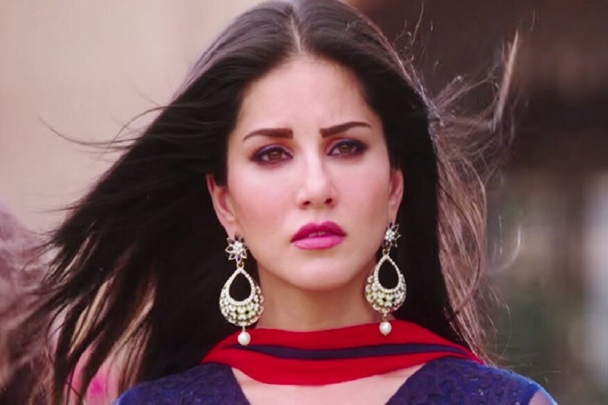 From Akshay Kumar to deepika padukone, Bollywood Celebs Who Cannot Vote in Lok Sabha Election 2019,lok sabha elections 2019,lok sabha election 2019,akshay kumar cannot vote in lok sabha election 2019,deepika cannot vote,katrina cannot vote,sunny leone cannot vote,rishi kapoor cannot vote,lok sabha elections,lok sabha polls 2019,lok sabha,bollywood,india lok sabha election 2019,lok sabha election,lok sabha election 2019 phase 4,2019 lok sabha election,elections 2019,phase 4 lok sabha election,lok sabha polls,election 2019,lok sabha elections 2019 news,lok sabha elections live updates,lok sabha elections fourth phase,Bollywood news,hindi cinema,ఓటు వేయలేకపోయిన అక్షయ్ కుమార్,ఓటు వేయని దీపికా పదుకొణే,ఓటు హక్కు లేని ఆలియా,ఓటు వేయని సన్నిలియోన్,కత్రినా కైఫ్,లోక్సభ ఎన్నికలు 2019,నాలుగో విడత లోక్సభ ఎన్నికలు,బాలీవుడ్ న్యూస్,హిందీ సినిమా,ఓటు వేయలేకపోయిన బాలీవుడ్ సెలబ్రిటీలు,