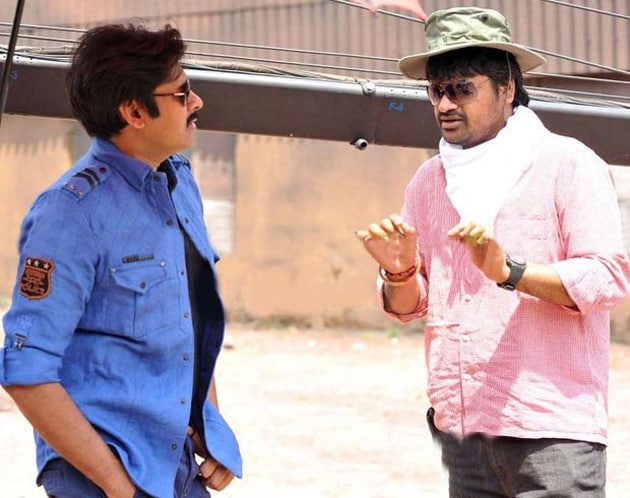 Director Harish Shankar says no to Pawan Kalyan re entry movie Pink remake and here the reasons pk పవన్ కల్యాణ్ ప్రస్తుతం రాజకీయాలతో బిజీగా ఉన్నాడు. ఈయన మళ్లీ సినిమాలు చేస్తాడనే వార్తలు బయట బాగానే వినిపిస్తున్నా కూడా పవన్ మాత్రం ఏం చెప్పడం లేదు. అసలు తాను సినిమా చేస్తానని ప్రకటించలేదు కూడా. pawan kalyan harish shankar movie,pawan kalyan mythri movie makers,pawan kalyan remake,pawan kalyan re entry,pawan kalyan pink remake,pawan kalyan krish movie,pawan kalyan am ratnam movie,janasena party,janasena twitter,janasena review meeting,pawan kalyan twitter,pawan kalyan movies,pawan kalyan re entry,janasena tdp,janasena,janasena party updates,janasena pawan kalyan,pawan kalyan janasena,pawan kalyan review meeting with janasena party candidates,janasena party public review,pawan kalyan janasena party public review,janasena chief pawan kalyan,jana sena party,janasena party chief pawan kalyan review meeting,janasena updates,janasena party live,janasena party office,janasena live,janasena party leaders,telugu cinema,పవన్ కళ్యాణ్,పవన్ కళ్యాణ్ జనసేన,పవన్ కల్యాణ్ క్రిష్,పవన్ కల్యాణ్ పింక్ రీమేక్,పవన్ కల్యాణ్ హరీష్ శంకర్,పవన్ కల్యాణ్ ఏఎం రత్నం,జనసేన పార్టీ రివ్యూ,పవన్ కళ్యాణ్ సినిమాలు,పవన్ కళ్యాణ్ జనసేన రివ్యూ మీటింగ్స్,తెలుగు సినిమా,తెలుగుదేశం జనసేన పార్టీ