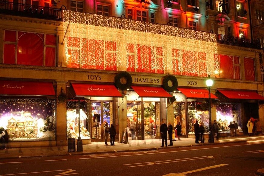 Reliance Brands Limited, british toy retailer HAMLEYS, Reliance Industries, C Banner International Holdings, Hamleys Global Holdings Limited, Hamleys toys, reliance hamleys deal, reliance retail buys hamleys, hamleys toys history, రిలయెన్స్ బ్రాండ్స్ లిమిటెడ్, బ్రిటీష్ టాయ్ రీటైలర్ హామ్లేస్, రిలయెన్స్ ఇండస్ట్రీస్, హామ్లేస్ గ్లోబల్ హోల్డింగ్స్ లిమిటెడ్, హామ్లేస్ టాయ్స్, రిలయెన్స్ హామ్లేస్ డీల్, హామ్లేస్ టాయ్స్ చరిత్ర