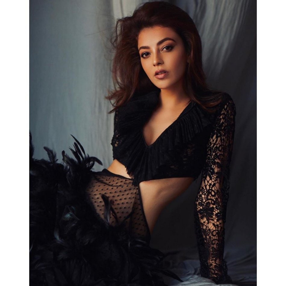 Sensational South Indian Actress Kajal Agarwal Hot and cute photos with killing looks pk.. కాజల్ అగర్వాల్.. ఈ పేరుకు ప్రత్యేకంగా పరిచయం అవసరం లేదు. కెరీర్ మొదలై 12 ఏళ్లైనా కూడా ఇప్పటికీ అదే జోరు చూపిస్తుంది ఈ అందాల చందమామ. ఇప్పటికీ వరస సినిమాలతో రప్ఫాడిస్తూనే ఉంది. ముఖ్యంగా అమ్మడు ఫుల్ గ్లామర్ పోజులతో వానవిల్లులా అలా ఉన్న చందమామను చూసి కుర్రాళ్ల మతులు చెడిపోతున్నాయి. సింపుల్గా చూపులతోనే చంపేస్తుంది ఈ ముద్దుగుమ్మ. చిన్న హీరోలతో పాటు పెద్ద సినిమాలతోనూ బిజీగా ఉంది కాజల్ అగర్వాల్. kajal aggarwal,kajal aggarwal twitter,kajal aggarwal instagram,kajal aggarwal sita movie,kajal aggarwal sita movie promotions,kajal aggarwal hot,kajal aggarwal hot photos,kajal aggarwal killing looks,kajal aggarwal new photoshoot,kajal aggarwal hot saree,kajal aggarwal twitter,kajal aggarwal sexy photos,kajal aggarwal marriage,kajal aggarwal pelli,kajal marriage,kajal aggarwal opens about marriage,never marry an industry person says kajal,kajal husband,kajal agarwal prabhas love story,kajal love,kajal bellamkonda srinivas,telugu cinema,కాజల్ అగర్వాల్,కాజల్ అగర్వాల్ హాట్ ఫోటోస్,చీరలో కాజల్ అగర్వాల్,కాజల్ అగర్వాల్ హాట్ శారీ ఫోటోస్,కాజల్ పెళ్లి,పెళ్లిపై కాజల్ ఆసక్తికరమైన వ్యాఖ్యలు,కాజల్ ప్రభాస్ లవ్ స్టోరీ,కాజల్ తెలుగు సినిమా