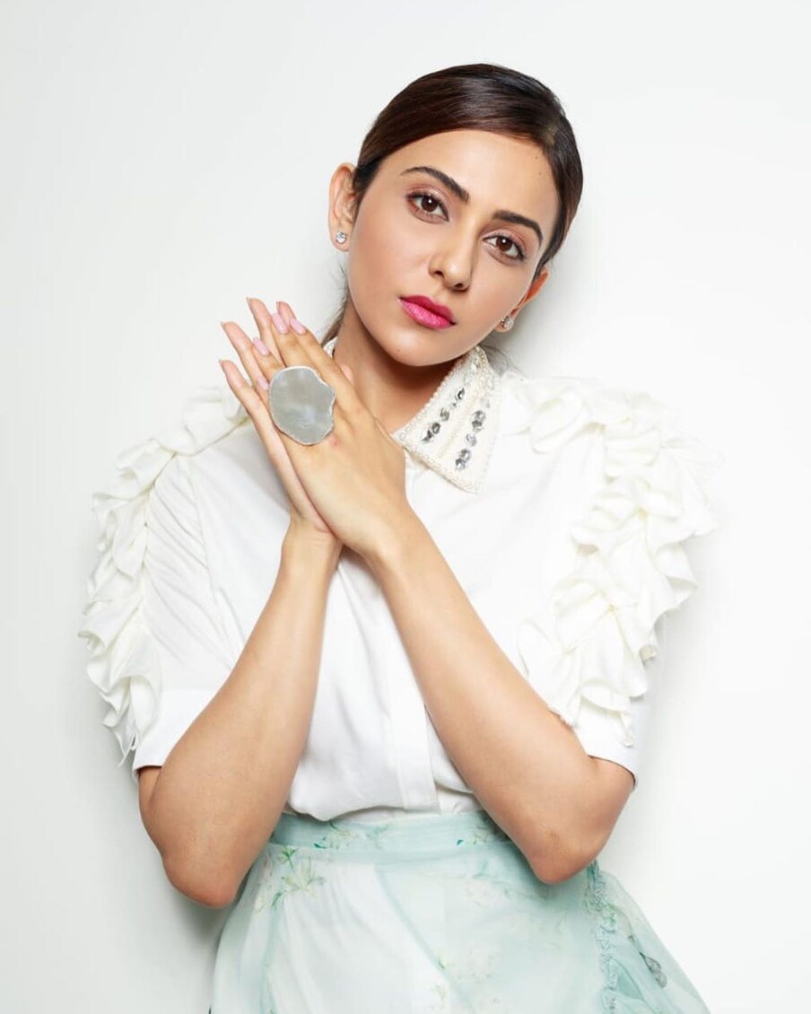  రకుల్ ప్రీత్ సింగ్ హాట్ ఫోటోస్, Photo: Instagram.com/rakulpreet/