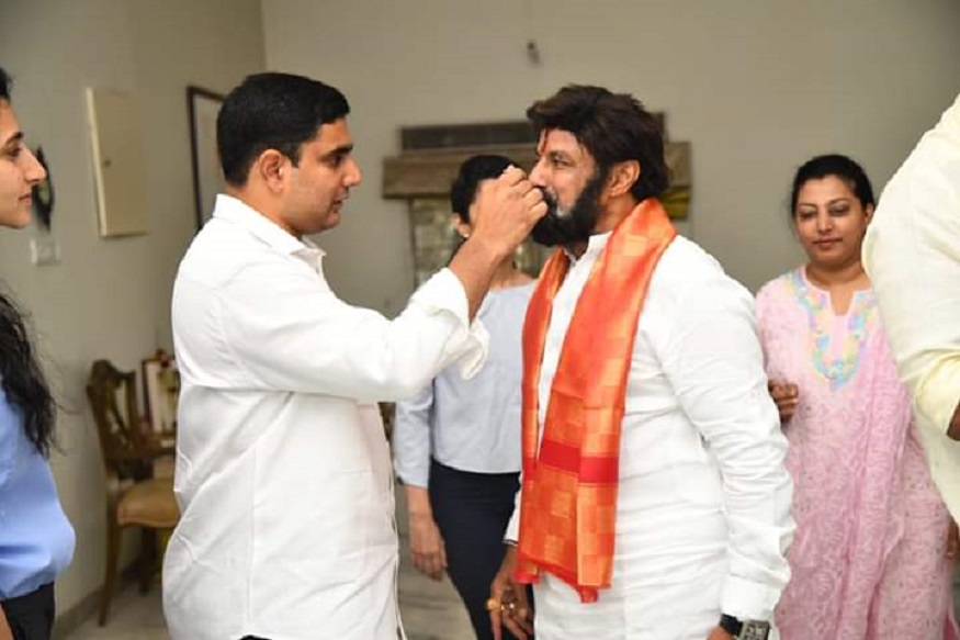 టీడీపీ నుంచి కేవలం ఇద్దరు ఎమ్మెల్యేలు మాత్రమే విజయం సాధించారు. అందులో ఒకరు హిందూపురం ఎమ్మెల్యే బాలకృష్ణ, రెండో వ్యక్తి ఉరవకొండ ఎమ్మెల్యే పయ్యావుల కేశవ్. టీడీపీ నుంచి కేవలం ఇద్దరు ఎమ్మెల్యేలు మాత్రమే విజయం సాధించారు. అందులో ఒకరు హిందూపురం ఎమ్మెల్యే బాలకృష్ణ, రెండో వ్యక్తి ఉరవకొండ ఎమ్మెల్యే పయ్యావుల కేశవ్.