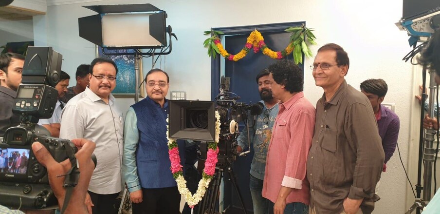  ఆదిత్య మ్యూజిక్,శివలెంక కృష్ణ ప్రసాద్ సంయుక్త నిర్మాణం