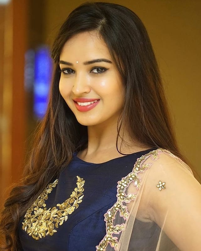 పూజిత పొన్నాడ  ఫోటోస్ Photo: Instagram.com/pujita.ponnada