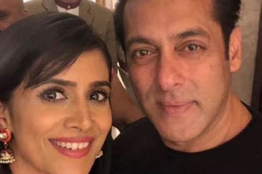 Sonali kulkari trolled for playing salman khan mother role in bharath movie..here are the details,salman khan,sonali kulkarni,sonali kulkarni salman khan,sonali kulkarni instagram,sonali kulkarni twitter,salman khan twitter,salman khan instagram,salman khan movie,bharat salman khan,salman and sonia kulkarni,sonali kulkarni movies,salman khan katrina kaif,salman khan is a fabulous person says sonali kulkarni,bharat song salman khan,sonali kulkarni with salman khan,sonali kulkarni and salman khan together,salman's bharat movie,so cool sonali kulkarni,salman khan old look,salman khan songs,sonali kulkarni,bharath movie,bharath salman khan sonali kulkarni,సోనాలి కులకర్ణి,సల్మాన్ ఖాన్,సల్మాన్ ఖాన్ సోనాలి కులకర్ణి,సల్మాన్ ఖాన్ తల్లిగా సోనాలి కులకర్ణి,సల్మాన్ ఖాన్ కంటే ఏజ్ లో చిన్న సోనాలి కులకర్ణి,