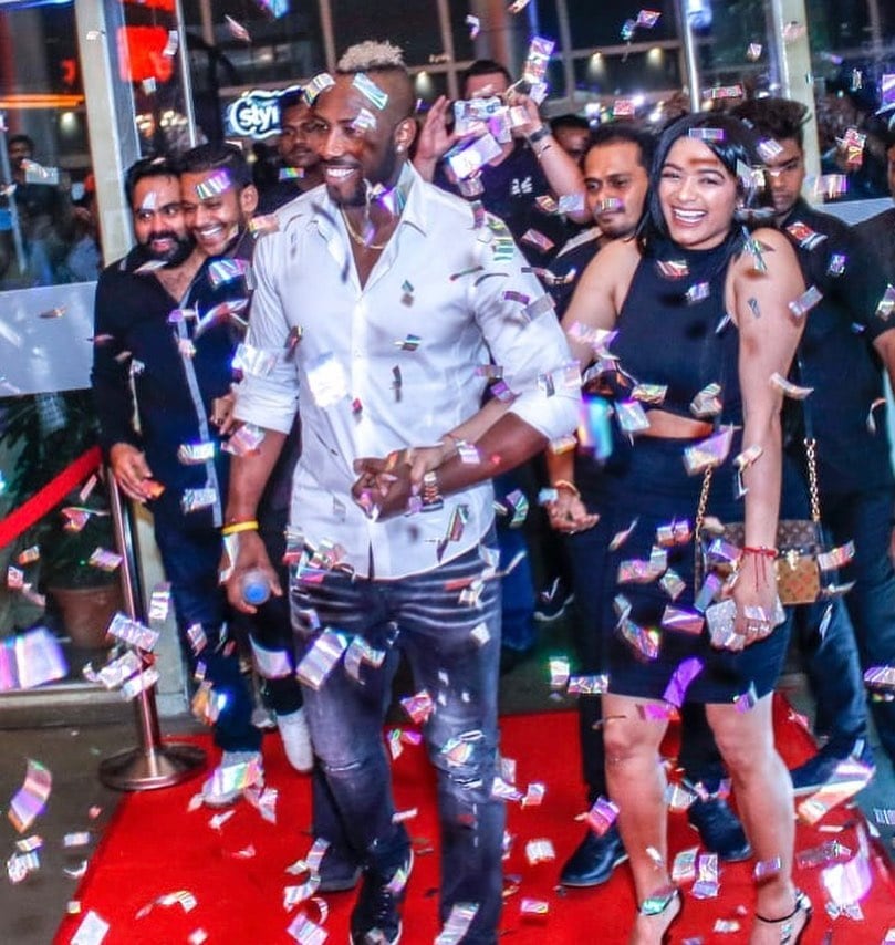  భర్త రస్సెల్‌తో జాసిమ్ లోరా (Image: Instagram)