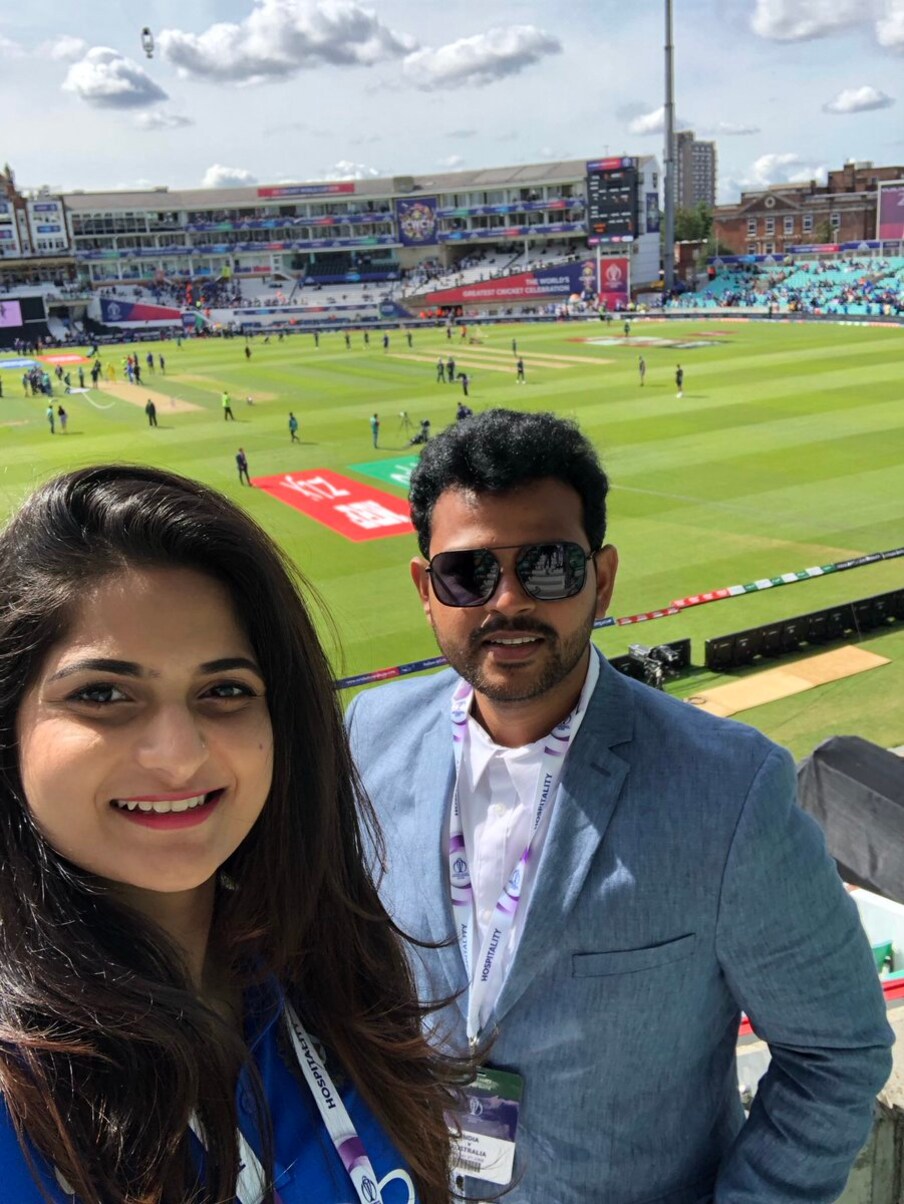  ఓవల్ మ్యాచ్‌లో రామ్మోహన్ నాయుడు, ఆయన భార్య శ్రావ్య (Image:Twitter)