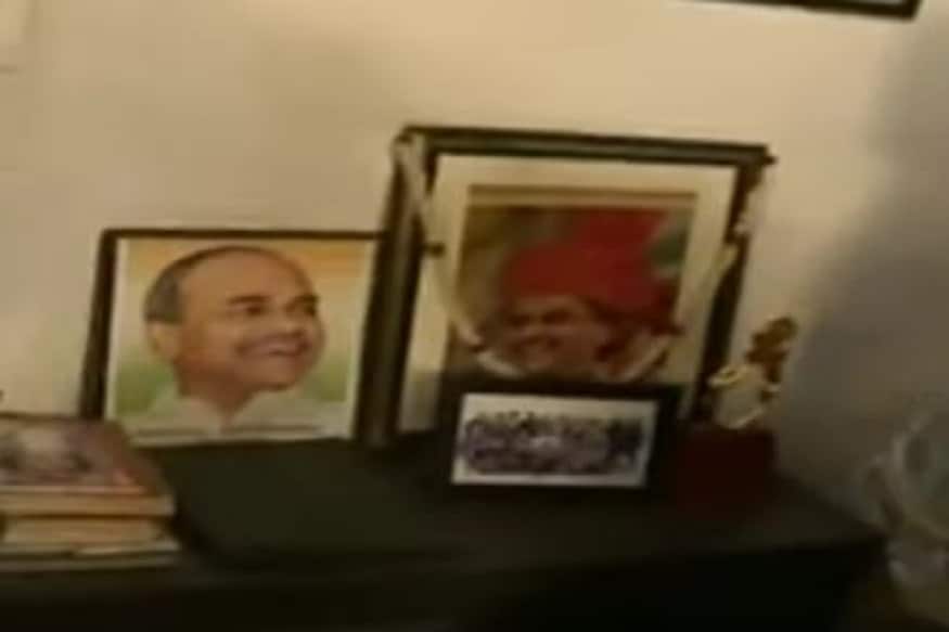 ys jagan,ap cm ys jagan,cm ys jagan,cm ys jagan condolences to vijaya nirmala family,ysr photo in vijayanirmala house,ys jagan surpise after seeing ysr photo in vijayanirmala house,#vijayanirmala,ap cm ys jagan visit vijaya nirmala house,ap cm ys jagan condolence to vijaya nirmala,ys jagan mohan reddy,jagan about vijaya nirmala,vijaya nirmala,jagan with krishna,ys jagan latest,ys jagan live,jagan pays homage to vijaya nirmala,jagan condolences to vijaya Nirmala,విజయనిర్మలకు వైఎస్ జగన్ నివాళులు,విజయనిర్మల నివాసంలో వైఎస్ఆర్ ఫోటో