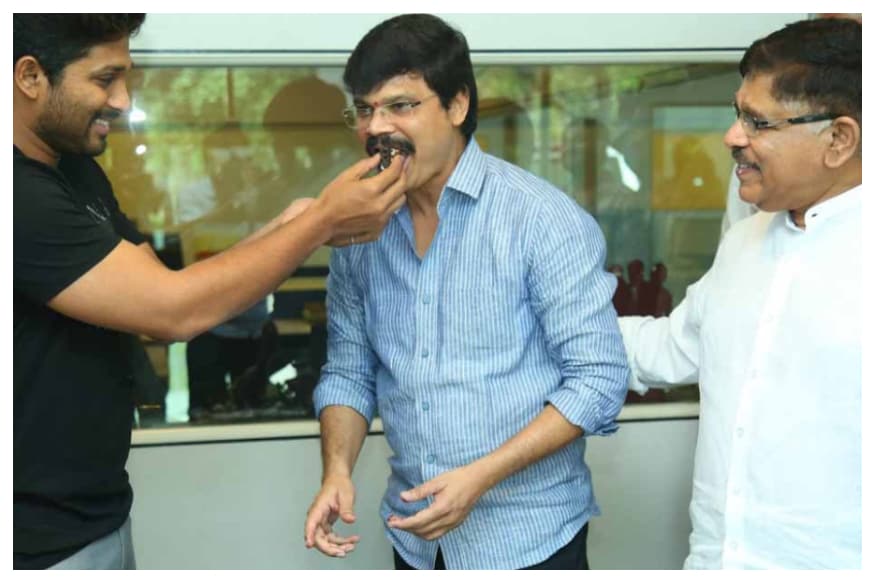 Director Boyapati Srinu trying to jumping mega compound.. and leaving balakrishna alone,Balakrishna nandamuri,boyapati srinu,mega compound,chiranjeevi,balayya,balakrishna boyapati srinu,boyapati srinu leaving balakrishna,boyapati srinu trying to jump mega compound,boyapati srinu allu arjun,allu arjun,balakrishna facebook,balakrishna instagram,balakrishna twitter,allu arjun instagram,allu arjun twitter,allu arjun facebook,boyapati srinu twitter,boyapati srinu instagram,chiranjeevi instagram,chiranjeevi twitter,బాలకృష్ణ నందమూరి,బోయపాటి శ్రీను,మెగా కాంపౌండ్,చిరంజీవి,అల్లు అర్జున్,అల్లు అరవింద్,బోయపాటి శ్రీను బాలకృష్ణ,బోయపాటి శ్రీను అల్లు అర్జున్,బోయపాటి శ్రీను చిరంజీవి అల్లు అరవింద్,టాలీవుడ్,తెలుగు సినిమా,