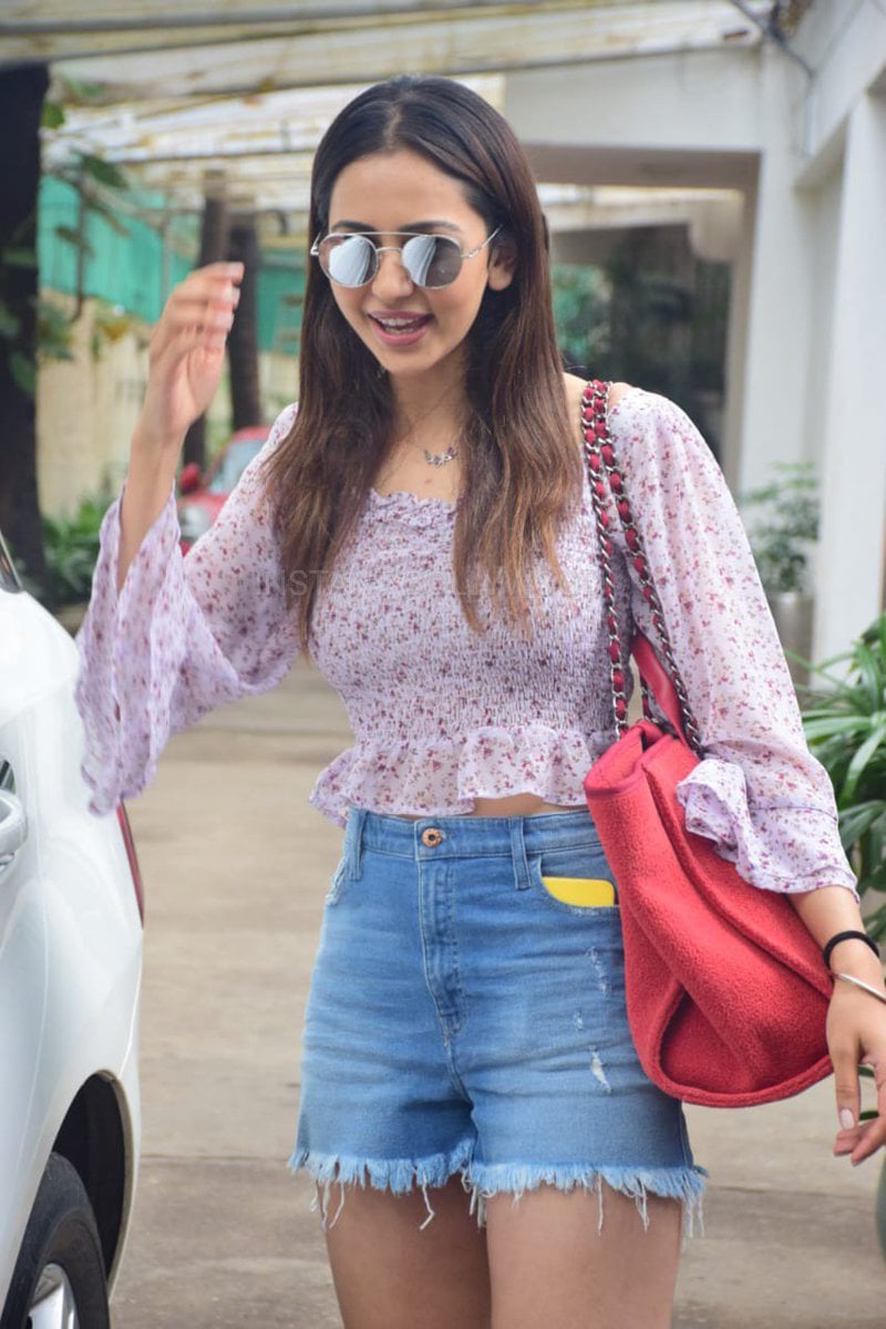 రకుల్ ప్రీత్ సింగ్ హాట్ ఫోటోస్, Photo: Twitter