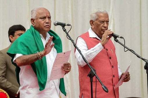 యడియూరప్ప కుమారులు తండ్రి అధికారాన్ని అడ్డుపెట్టుకుని అవినీతికి పాల్పడుతున్నారనే ఆరోపణలు కూడా ఆయనను పదవి నుంచి తప్పించడానికి ఓ కారణమై ఉండొచ్చనే చర్చ జరుగుతోంది. 