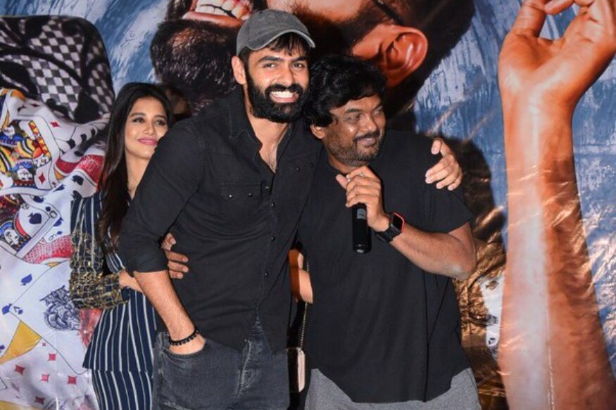 Ismart Shankar movie 1st day Worldwide Collections.. Ram movie sets fire at Box office pk.. అవును.. ఇప్పుడు ఇదే జరుగుతుంది. సినిమాకు టాక్ ఎలా వచ్చిందని కాదు.. కలెక్షన్లు ఎలా వస్తున్నాయనేది ఇంపార్టెంట్. మాస్ సినిమాలకు లాజిక్కులతో పని లేదంటే ఏమో అనుకున్నారు కానీ ఇప్పుడు ఇస్మార్ట్ శంకర్ మరోసారి అది నిరూపించింది. ram pothineni,ram pothineni twitter,ismart shankar,ismart shankar twitter,ismart shankar collections,ismart shankar 1st day collections,ismart shankar first day collections,ismart shankar movie,ismart shankar collections,ismart shankar box office collection,ismart shankar movie first day collections,ismart shankar songs,ismart shankar movie review,ismart shankar 1st day worldwide box office collection,ismart shankar box office collections,ismart shankar review,ఇస్మార్ట్ శంకర్,ఇస్మార్ట్ శంకర్ కలెక్షన్స్,ఇస్మార్ట్ శంకర్ ఫస్ట్ డే కలెక్షన్స్,తెలుగు సినిమా