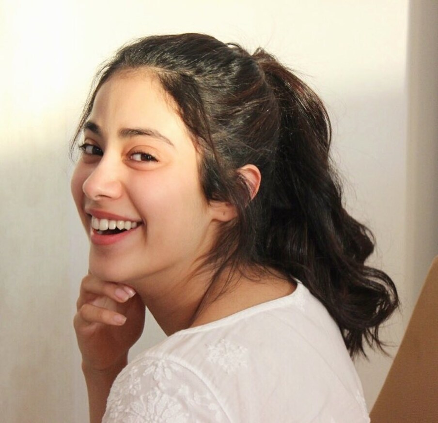  జాన్వీ కపూర్ ఫోటోస్ Photo: Instagram.com/janhvikapoor