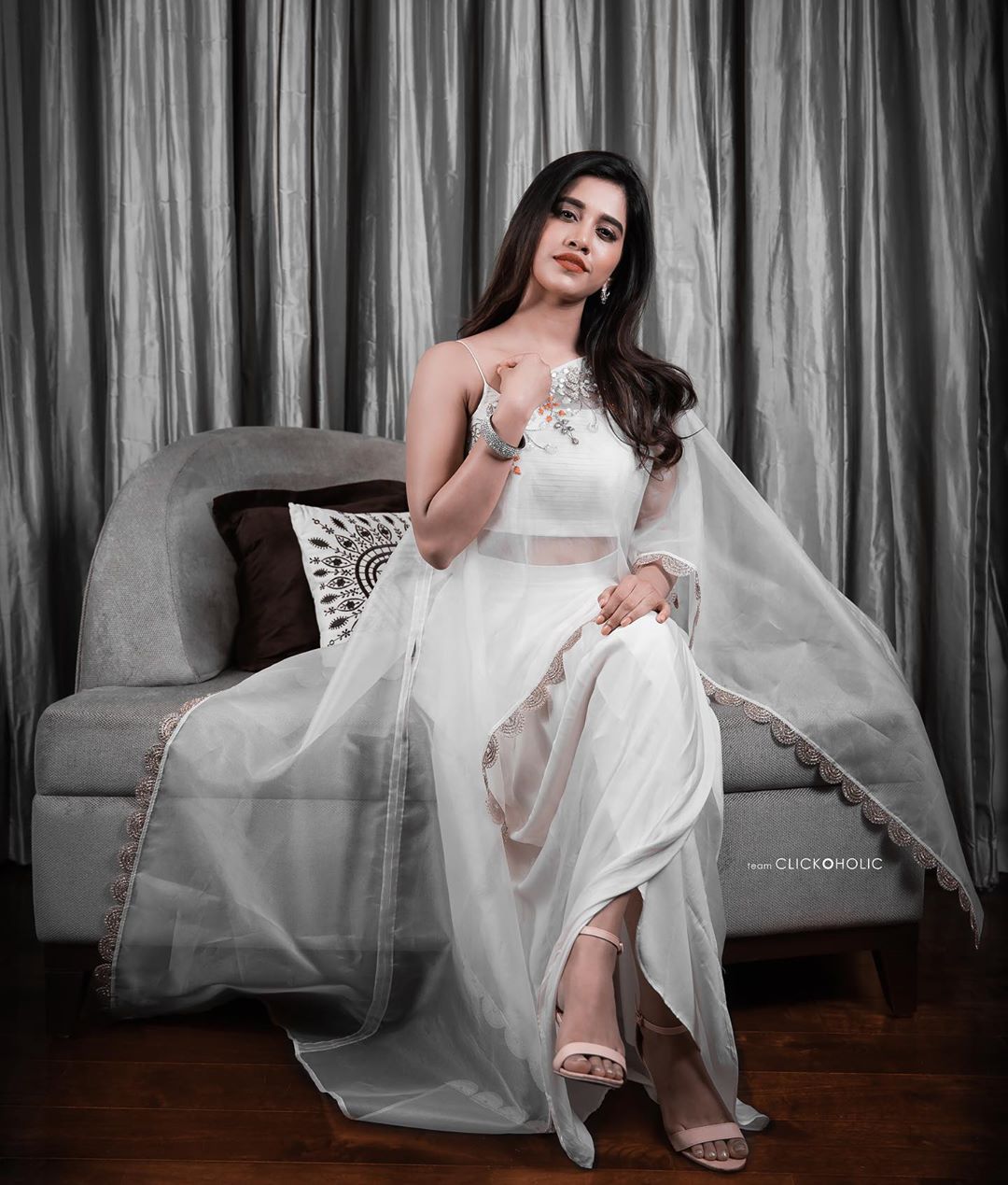 నభా నటేష్ హాట్ ఫోటోస్ Photo: Instagram.com/nabhanatesh