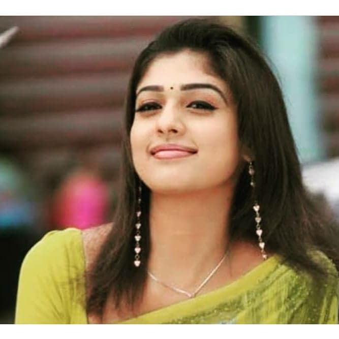 చీరలో అదరగొట్టిన నయనతార Photo: Instagram/nayantharaofficiial