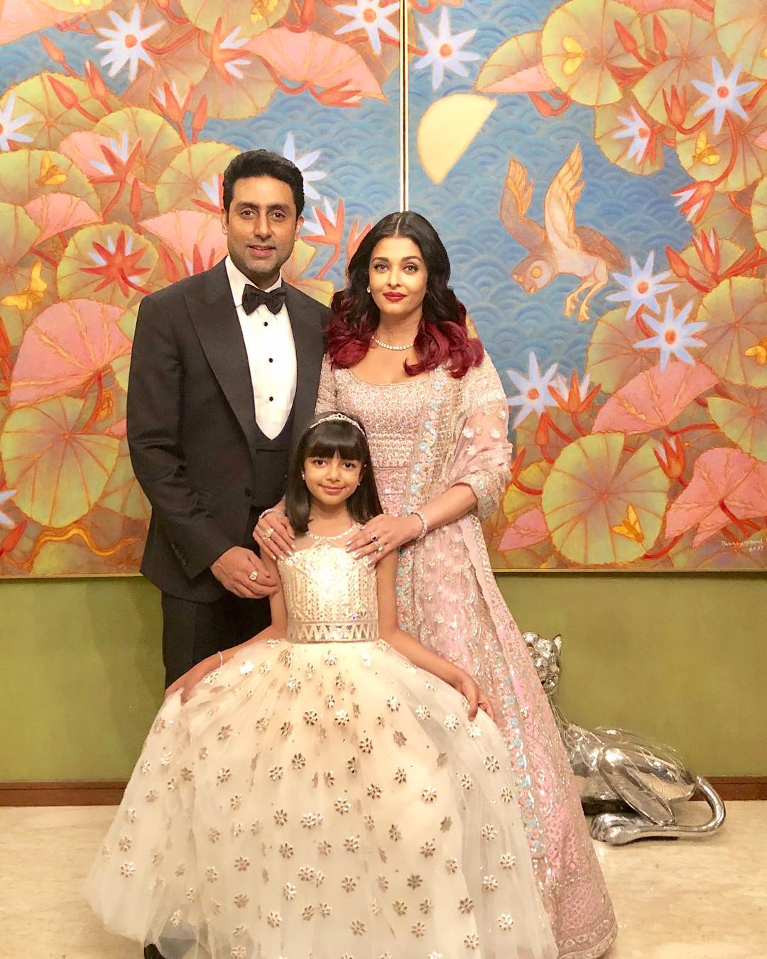 భర్త, కూతురితో ఐశ్వర్య రాయ్ (Photo: aishwaryaraibachchan_arb/Instagram)