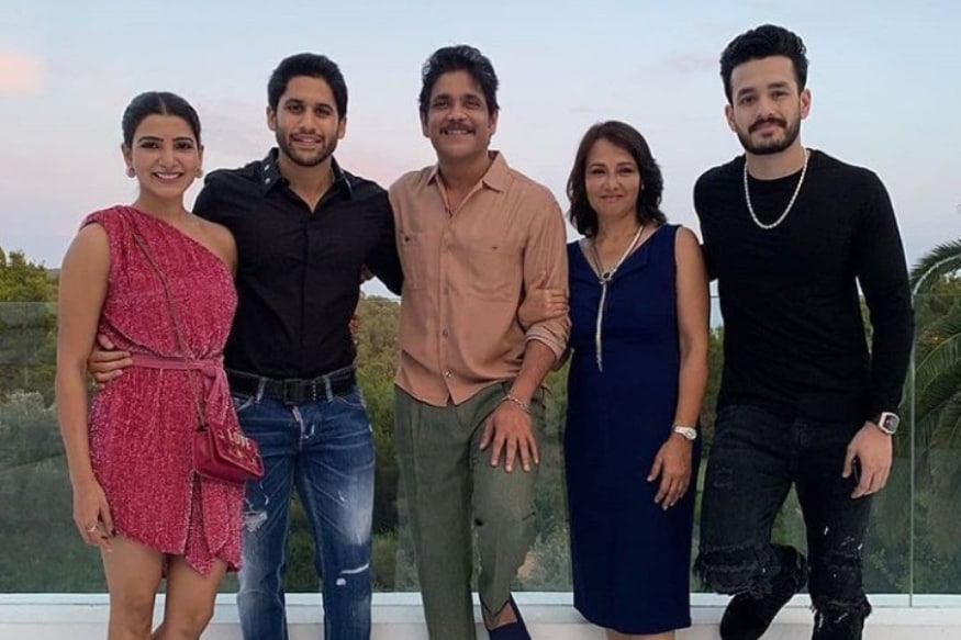 Samantha Akkineni is going to be small part of Akhil new movie directed by Bommarillu Bhaskar pk అక్కినేని కుటుంబం కలిసి నటించడం కొత్తేం కాదు. ఎప్పటికప్పుడు వాళ్లు కథ కలిసొస్తే చాలు కలిసి నటిస్తూనే ఉంటారు. ఇప్పటికే అంతా కలిసి నటించిన మనం సినిమా ఎంతటి సంచలనం సృష్టించిందో ప్రత్యేకంగా చెప్పనక్కర్లేదు. samantha akkineni,samantha akkineni twitter,samantha akkineni instagram,samantha akkineni akhil,samantha akkineni akhil new movie,samantha akkineni akhil bommarillu bhaskar movie,samantha akkineni nagarjuna,samantha akkineni manmadhudu 2,telugu cinema,సమంత,సమంత అక్కినేని,సమంత అఖిల్ అక్కినేని,తెలుగు సినిమా,అఖిల్ సినిమాలో సమంత అక్కినేని