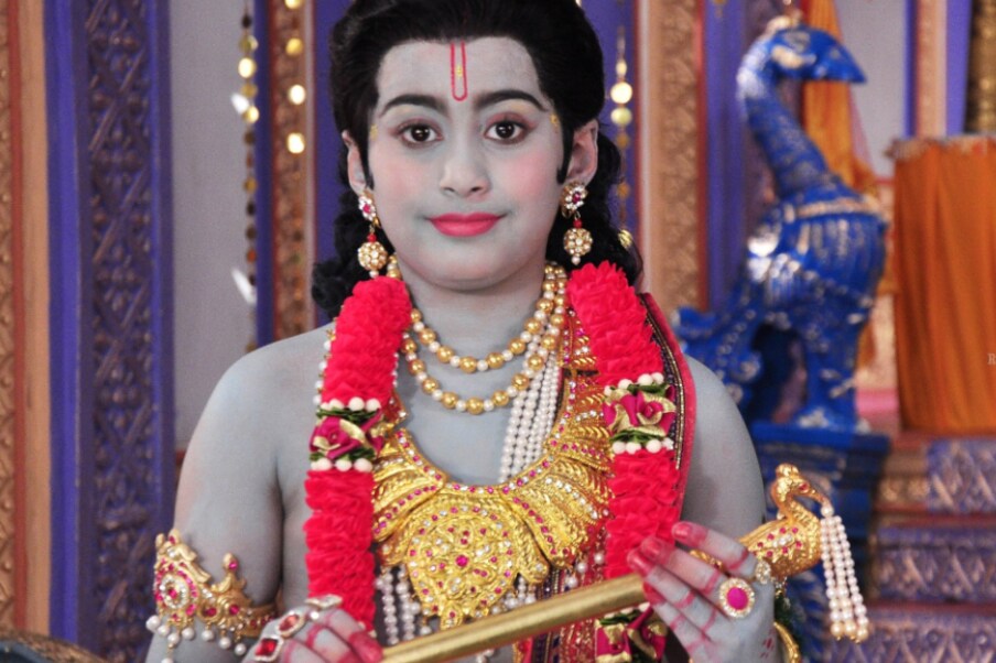  అంతా చిన్న పిల్లలతో తెరకెక్కిన ‘దాన వీర శూర కర్ణ’లో ఎన్టీఆర్ ముని మనవడు, హరికృష్ణ మనవడు మాస్టర్ ఎన్టీఆర్ శ్రీకృష్ణుడి పాత్రలో నటించడం విశేషం.(youtube/Photo)