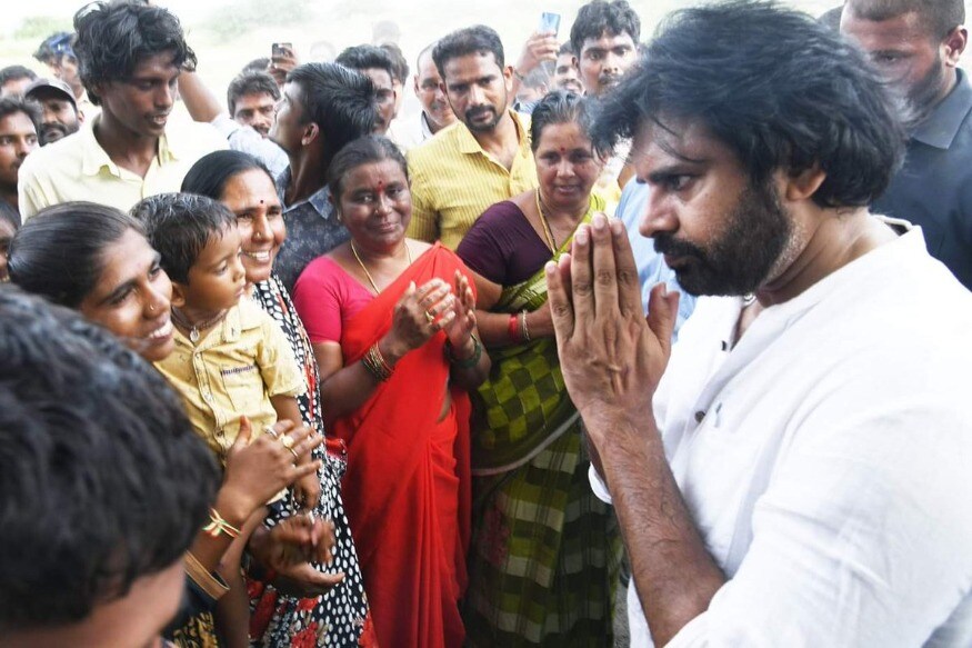 mangalagiri janasena office, janasena chief pawan kalyan, mangalagiri, snake in janasena office, pawan kalyan tour, amaravati tour, ap capital, ap news, ap politics, telugu news, andhra pradesh, జనసేన పార్టీలో పాము, పవన్ కల్యాన్, మంగళగిరి, అమరావతి, జనసేన పార్టీ కార్యాలయం, ఏపీ రాజధానిలో పవన్ పర్యటన, ఏపీ రాజధాని, అమరావతి,