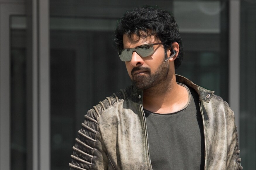 Prabhas giving confidence to Saaho movie Distributors and he will bare losses with next movie pk ప్రభాస్ సాహూ ప్రస్తుతం బాక్సాఫీస్ దగ్గర దూసుకుపోతుంది. ఈ సినిమాకు టాక్తో పని లేకుండా కలెక్షన్లు వస్తున్నాయి. ఇప్పటి వరకు 4 రోజుల్లో 300 కోట్లు వసూలు చేసింది ఈ చిత్రం. షేర్ కూడా 180 కోట్ల వరకు ఉంది. prabhas,prabhas twitter,prabhas saaho,saaho movie twitter,saaho movie collections,saaho movie distributors,saaho movie distributors losses,prabhas radha krishna kumar movie,prabhas pooja hegde,prabhas radha krishna kumar movie jaan,telugu cinema,సాహో,సాహో నష్టాలు,సాహో బయ్యర్లు,సాహో డిస్ట్రిబ్యూటర్లు,తెలుగు సినిమా,