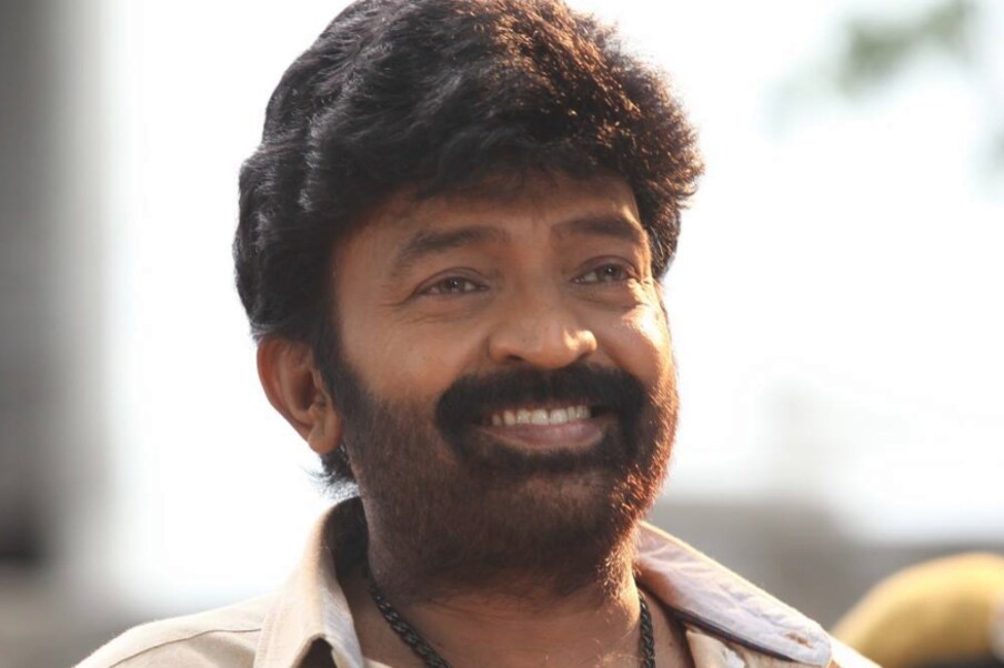  రాజశేఖర్ కూడా తన కూతుళ్లైన శివానీ,శివాత్మిక పతాకంపై పలు సినిమాలను తెరకెక్కించారు. (Source: Facebook)