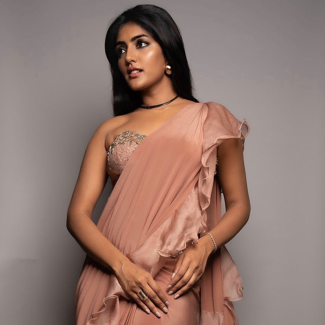 ఈషా రెబ్బా ఫొటోస్ (credit - insta - yourseesha)