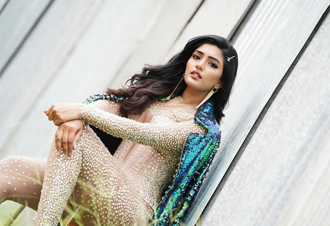 ఈషా రెబ్బా ఫొటోస్ (credit - insta - yourseesha)