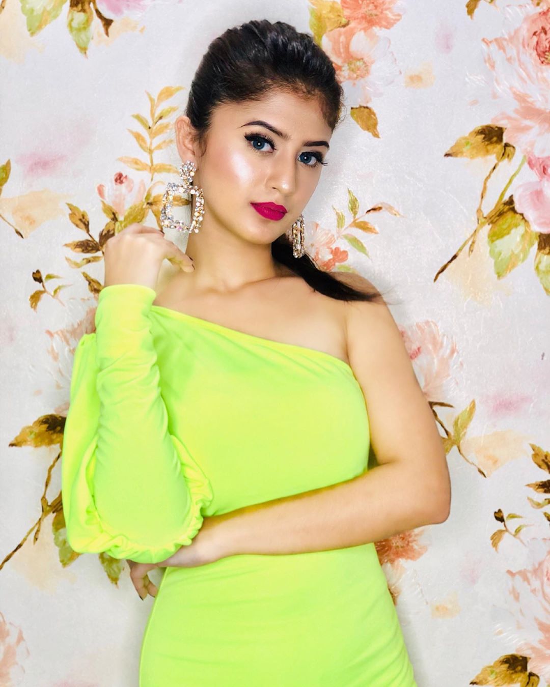  అరిష్ఫాఖాన్ ఫొటోస్ (credit - Insta - arishfakhan138 )