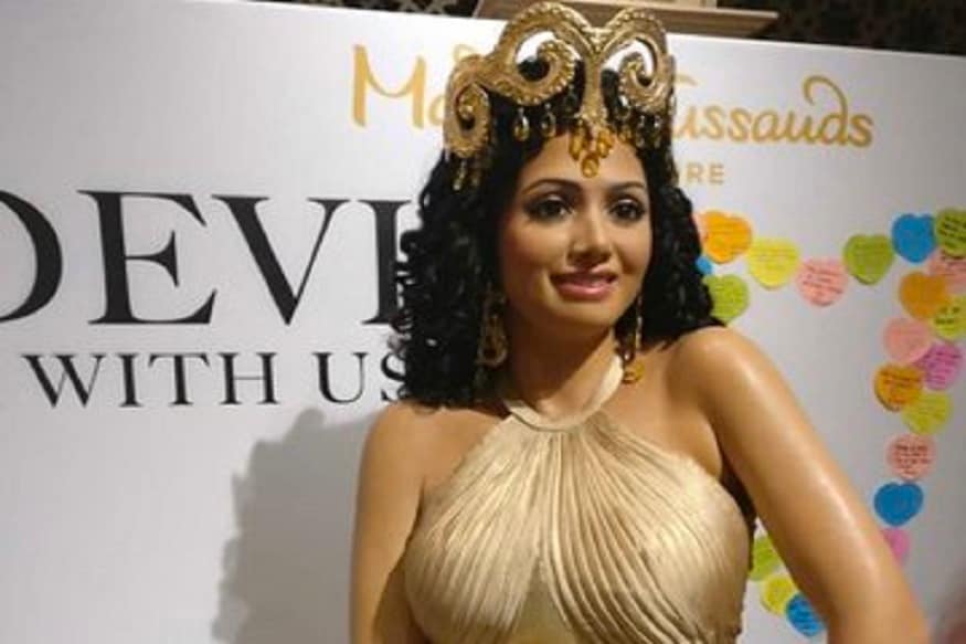 sridevis wax statue to be unveiled at madame tussauds singapore here are the details,sridevi,Madame Tussauds,museum,sridevi boney kapoor,bollywood,wax figure,Tollywood, Latest,News, movies,amitabh,aishwarya rai,shahrukh khan,madhuri dixit,boney kapoor,shahid kapoor,shahid kapoor wax statue,madame tussauds,shahid kapoor wax statue at madame tussauds museum,madame tussauds museum,shahid kapoor madame tussauds,shahid kapoor to get waxed at madame tussauds,shahid kapoor’s wax statue at madame tussauds,madame tussauds london,shahid kapoor to get a wax statue at madame tussauds,shahid wax statue at madame tussads,shahid kapoor movies,Shahid kapoor instagram,shahid kapoor twitter,bollywood,hindi cinema,Jabardasth comedy show,kabir singh,kabir singh release date,మైనపు బొమ్మగా కొలువైన షాహిద్ కపూర్,షాహిద్ కపూర్ మైనపు బొమ్మ,మేడమ్ టుస్సాడ్స్ లో షాహిద్ కపూర్ మైనపు బొమ్మ,బాలీవుడ్ అర్జున్ రెడ్డి,కబీర్ సింగ్ రిలీజ్ డేట్,మేడం టుస్సాడ్స్,శ్రీదేవి,శ్రీదేవి బోనీ కపూర్,మైనపు బొమ్మ,టాలీవుడ్,బాలీవుడ్,అమితాబ్,ఐశ్వర్య రాయ్, షారుక్ ఖాన్,మాధురి దీక్షిత్,