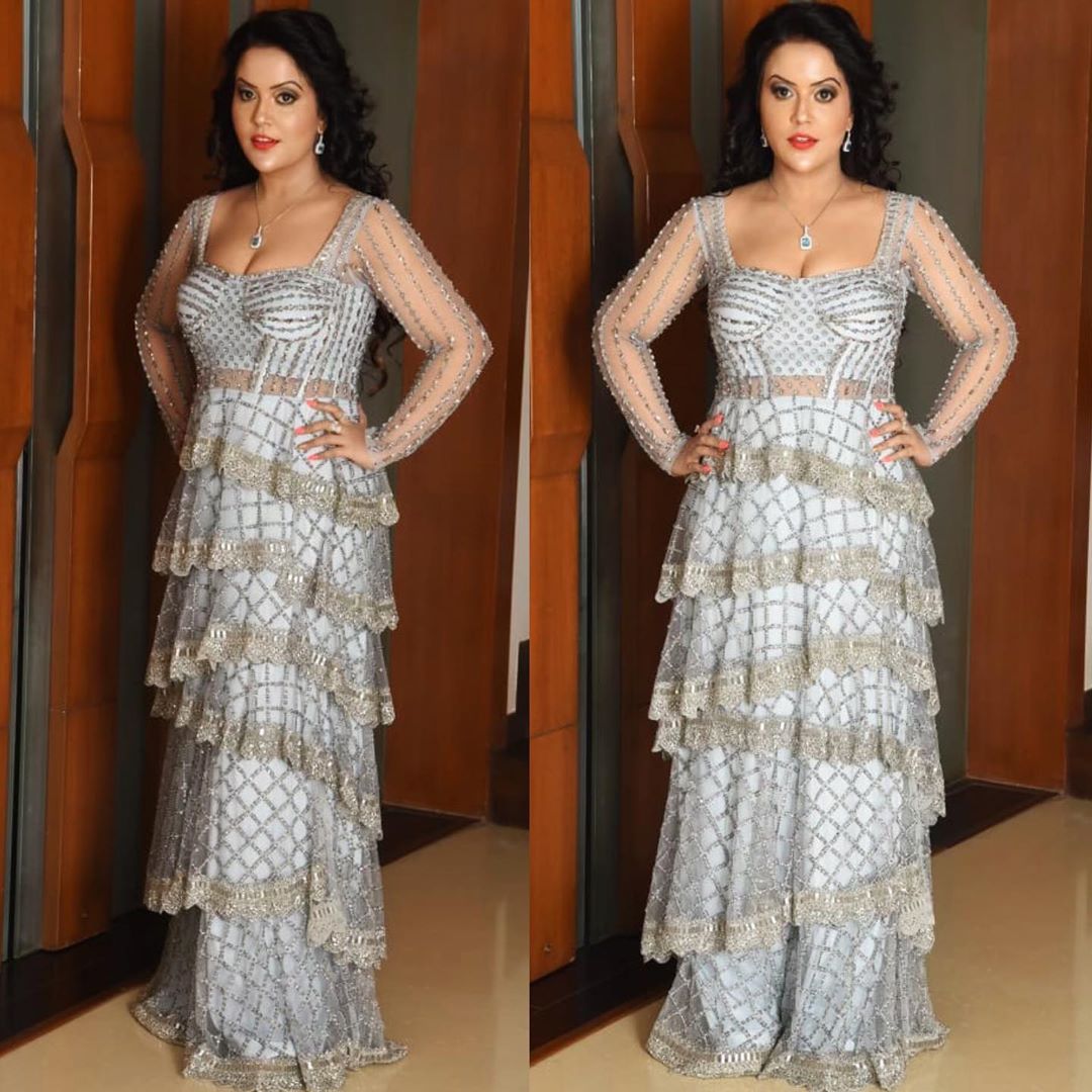 అమృతా ఫడ్నవీస్ ఫొటోస్ (credit - insta - amruta.fadnavis)
