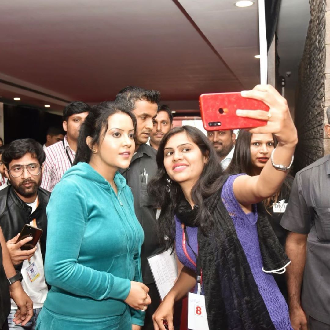 అమృతా ఫడ్నవీస్ ఫొటోస్ (credit - insta - amruta.fadnavis)