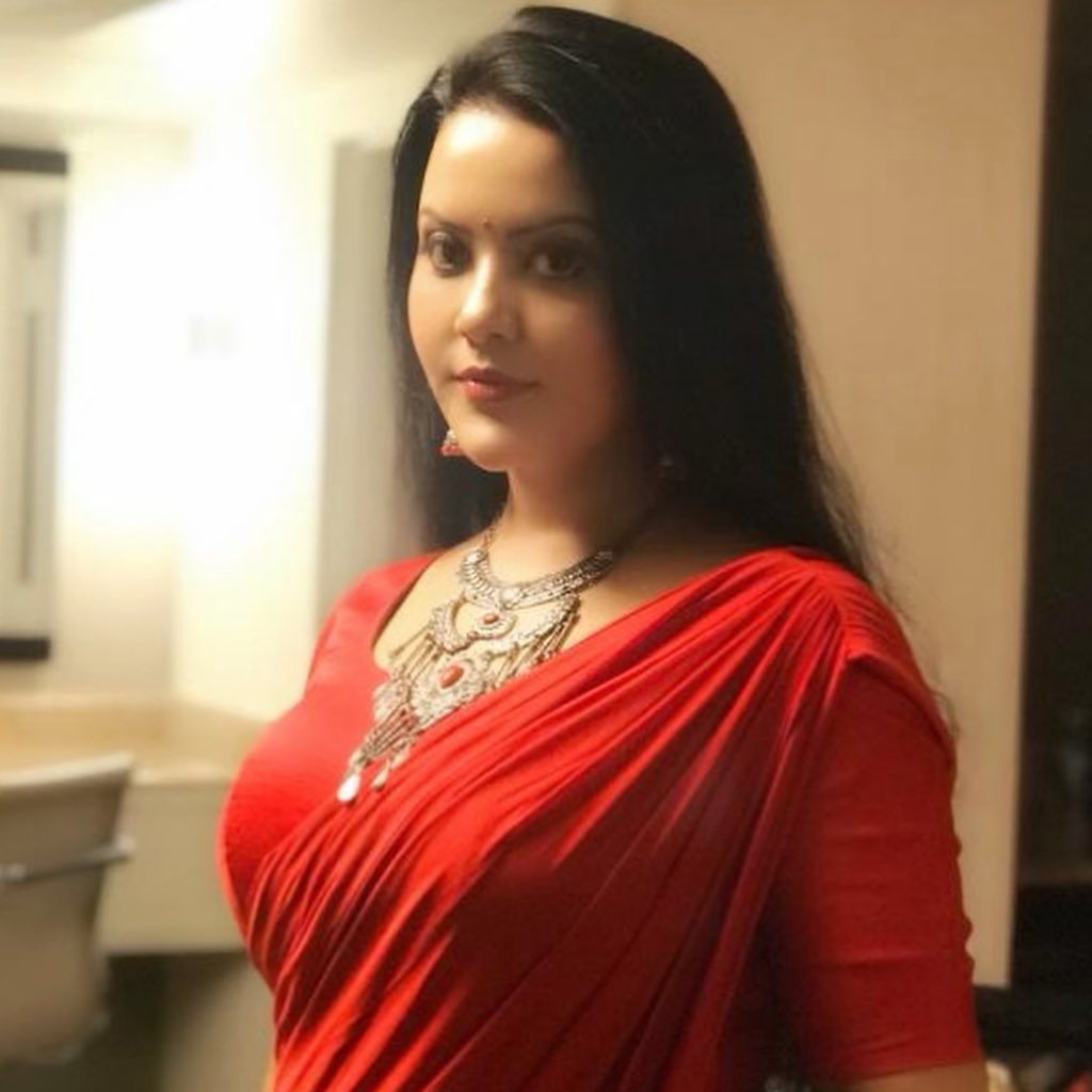 అమృతా ఫడ్నవీస్ ఫొటోస్ (credit - insta - amruta.fadnavis)