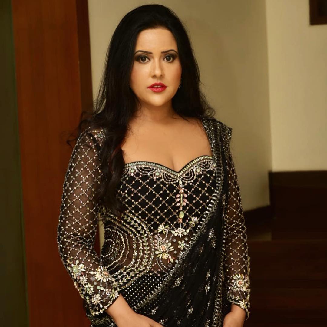 అమృతా ఫడ్నవీస్ ఫొటోస్ (credit - insta - amruta.fadnavis)
