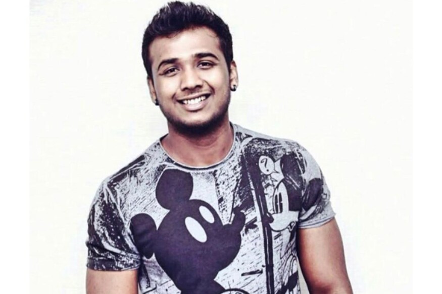 Bigg Boss 3 Winner Rahul Sipligunj out focused Srimukhi in final and won by huge margin of votes pk బిగ్ బాస్ సీజన్ 3 విజేతగా నిలిచి సంచలనం సృష్టించాడు రాహుల్ సిప్లిగంజ్. పక్కా హైదరాబాద్ పోరగాడిగా ఇంట్లోకి వెళ్లి అక్కడ దుమ్ము లేపాడు రాహుల్. ఫైనల్స్లో శ్రీముఖి లాంటి స్ట్రాంగ్ కంటెస్టెంట్ను ఢీ కొట్టి.. rahul sipligunj votes,rahul sipligunj votes percentage,bigg boss 3 rahul sipligunj votes,srimukhi votes,reasons for rahul winning the title,Bigg Boss Telugu 3 winner is rahul,bigg boss 3 telugu,bigg boss telugu 3,bigg boss 3 winner,bigg boss 3 telugu title winner,bigg boss 3 telugu winner,bigg boss 3 telugu winner rahul sipligunj,bigg boss telugu 3 winner,bigg boss 3 winner rahul sipligunj,bigg boss 3 title winner,bigg boss 3 winner rahul,bigg boss 3 telugu promo,bigg boss 3 telugu winner rahul,bigg boss 3 telugu title winner rahul sipligunj,bigg boss 3 telugu,bigg boss,bigg boss telugu 3,bigg boss 3 winner,bigg boss 3,bigg boss 3 title winner,rahul sipligunj,bigg boss telugu,bigg boss 3 title winner rahul sipligunj,bigg boss 3 title winner rahul sipligunj visuals,bigg boss 3 telugu promo,bigg boss 3 telugu winner,rahul bigg boss winner,bigg boss winner,rahul,bigg boss 3 title winner rahul sipligunj exclusive visuals,శ్రీముఖి,రాహుల్,బిగ్ బాస్ విన్నర్ తెలుగు,