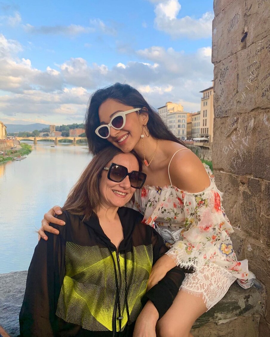  కియారా అద్వానీ లేటెస్ట్ ఫోటోస్ Photo: Instagram.com/kiaraaliaadvani