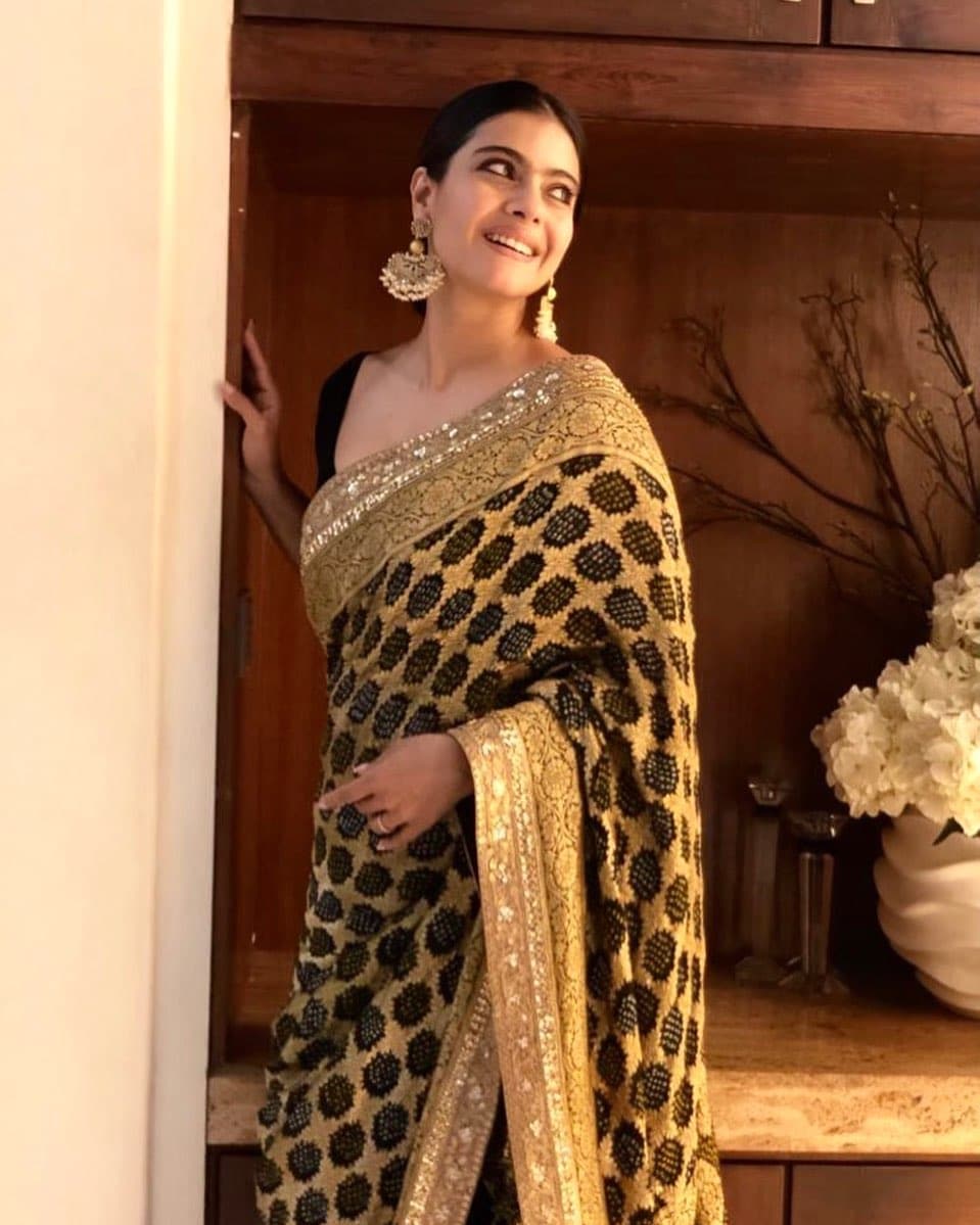 ఆస్థా శర్మ ఫ్యాషన్ డిజైన్స్ (credit - insta - aasthasharma)